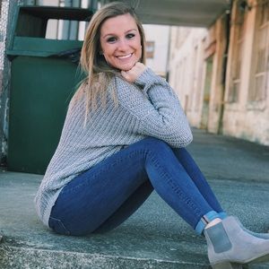 Meet your Posher, Kenzie